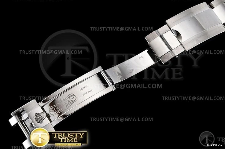 0109 ROLYM184A – YachtMaster SmartChoice 1079